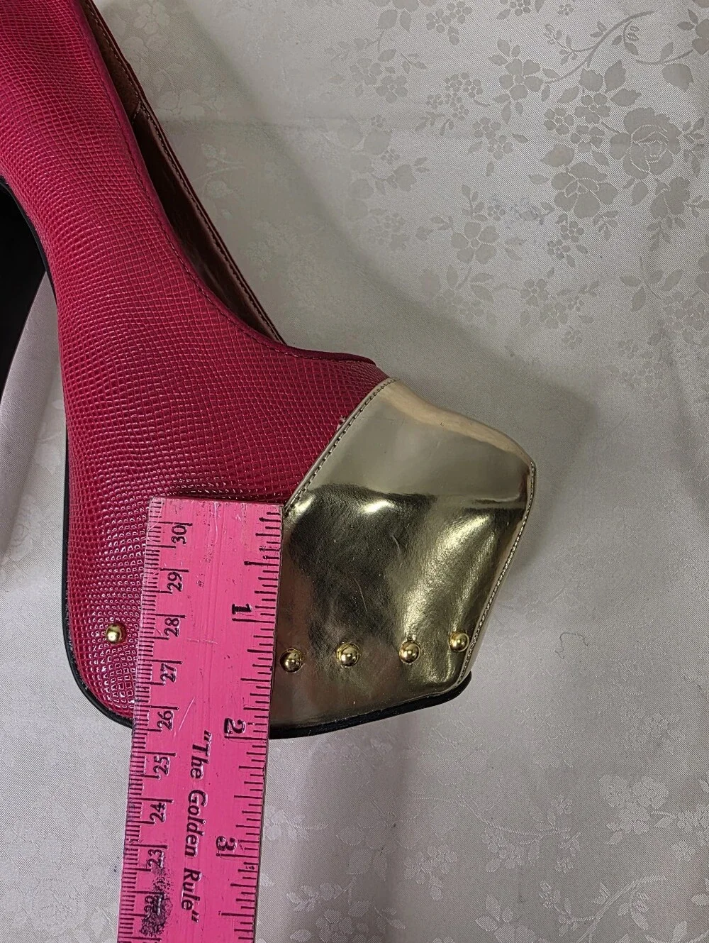 Shoe Republic LA Ethanie Red Snake Cap Toe Platform Pumps Gold Studded Heels 7.5